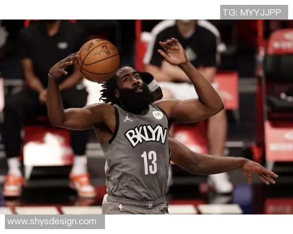 哈登暴扣力挺篮网，带领球队以124-118击败公羊队取得五连胜