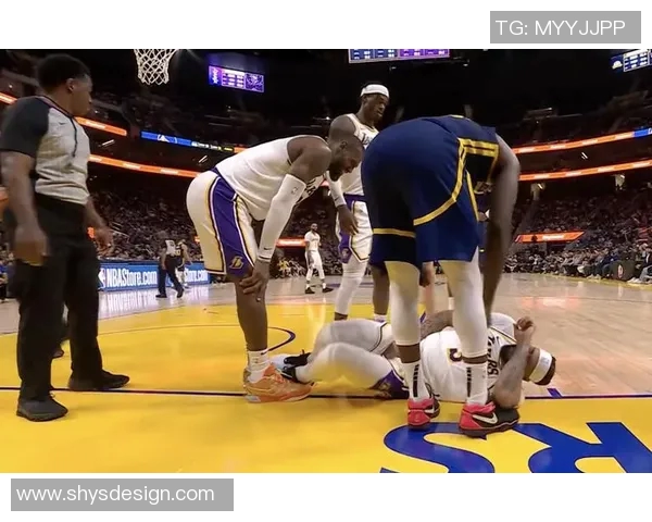 湖人队客场惜败76人队，浓眉哥意外受伤全场揪心