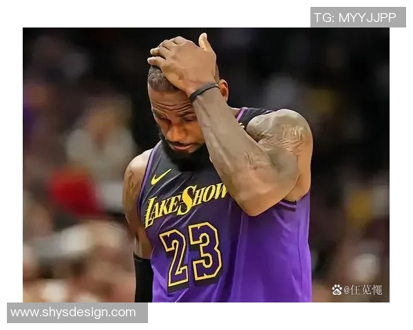 詹姆斯32+10，湖人擒狼获得重要胜利：巅峰时刻再现紫金荣耀