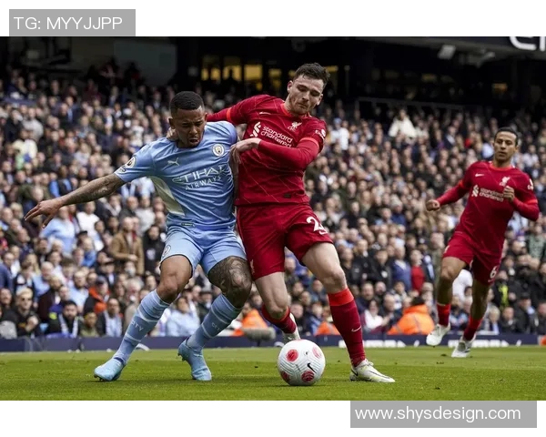 英超两大豪门激战，利物浦绝平曼联，榜首争夺陷入胶着局面