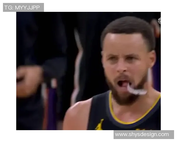 太阳队逆转勇士队，保持不败纪录