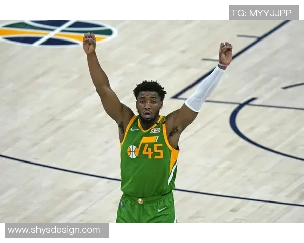 爵士前锋米切尔加盟中国篮球队过节：传授进攻技巧